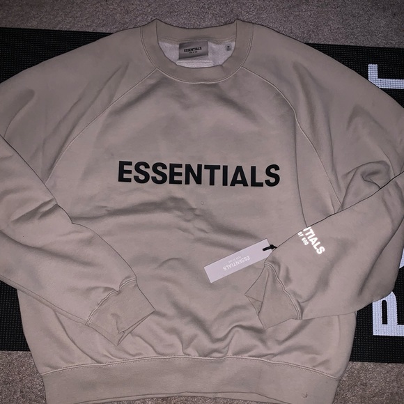 Essentials Other - FOG ESSENTIALS crew neck sweatshirt Sz Medium